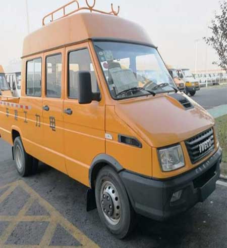 聚脲雙組份涂料(圖2) 特殊車輛聚脲雙組份涂料噴涂案例