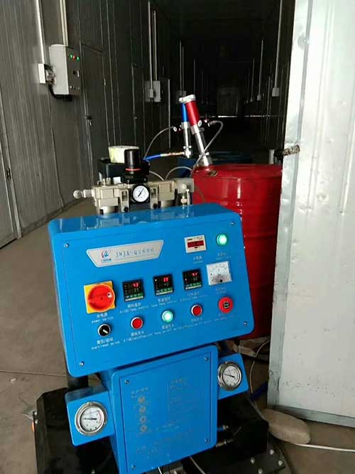 聚氨酯冷庫保溫噴涂(圖2) Q2600聚氨酯冷庫保溫噴涂機
