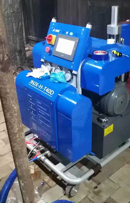 零下60度低溫實驗室保存箱(圖1) H-T40D聚氨酯保溫噴涂機(jī)